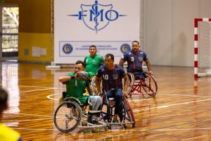 Atletas de handebol da ADEFAL estrearam em competição nacional em São Paulo